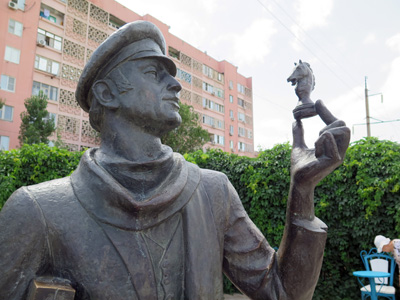 Ostap Bender Statue, Chess City, Russia 2014 (2)